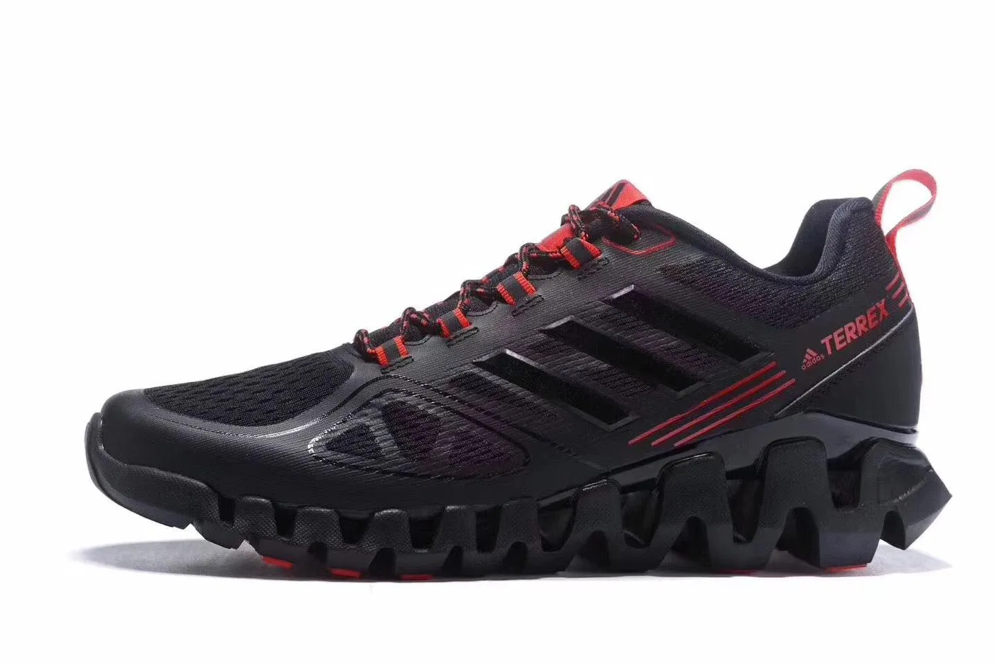 Adidas 2019 Terrex Core Black Red Sneaker