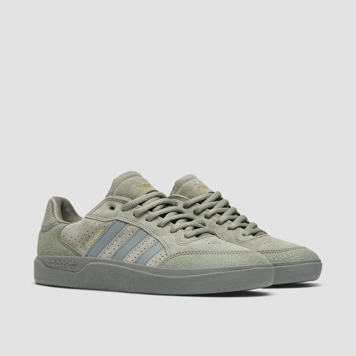 adidas Tyshawn Low Shoes - Silver Pebble/Grey Three/Gold Met