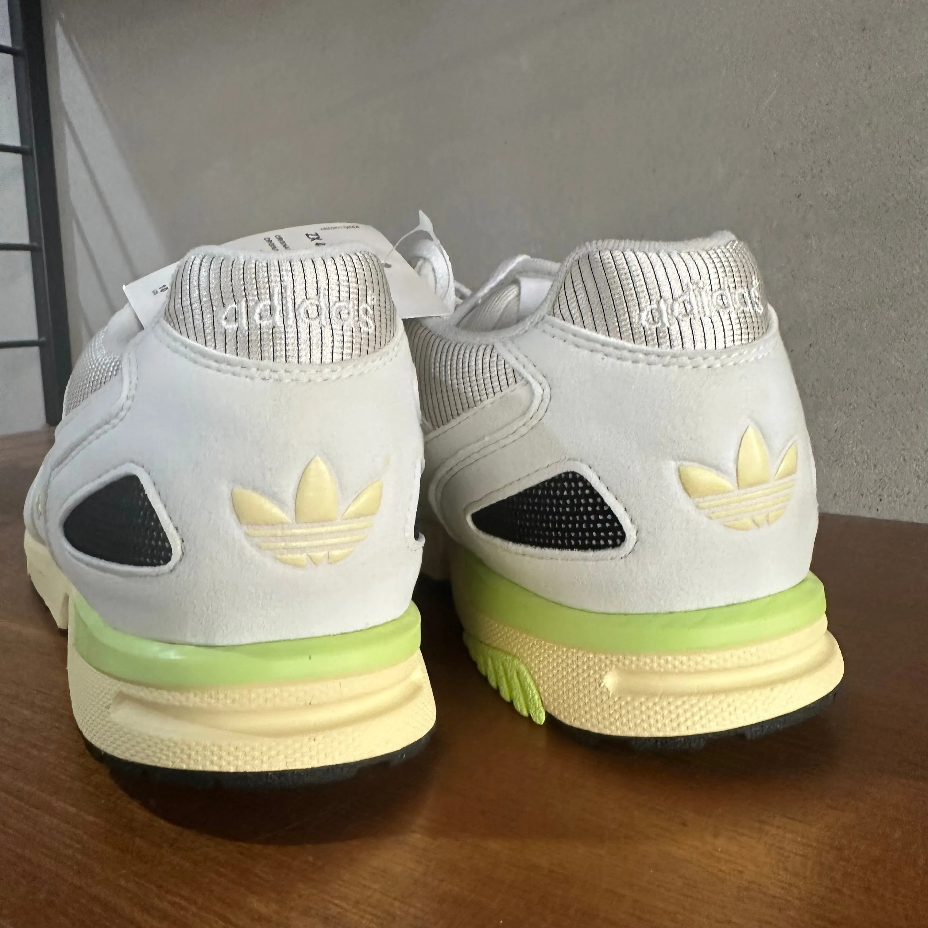 adidas ZX 4000 Trainers Off White / Hot Lime - uk 9.5