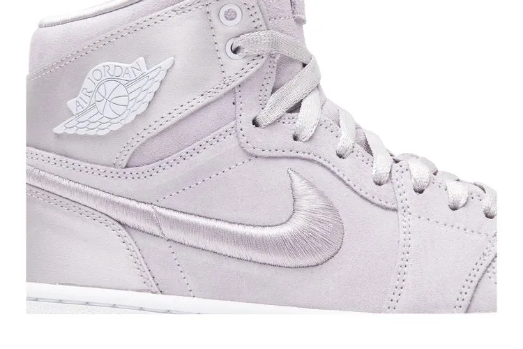 Air Jordan Wmns Air Jordan 1 Retro High 'Season of Her: Barely Grape', purple