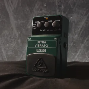 Behringer UV300 Ultra Vibrato Pedal