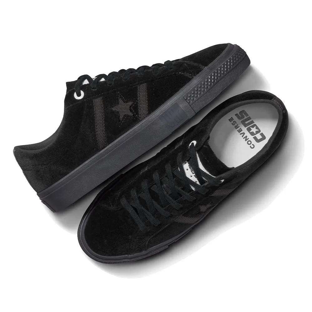 Converse - x UNDEFEATED One Star Academy Pro (Black)