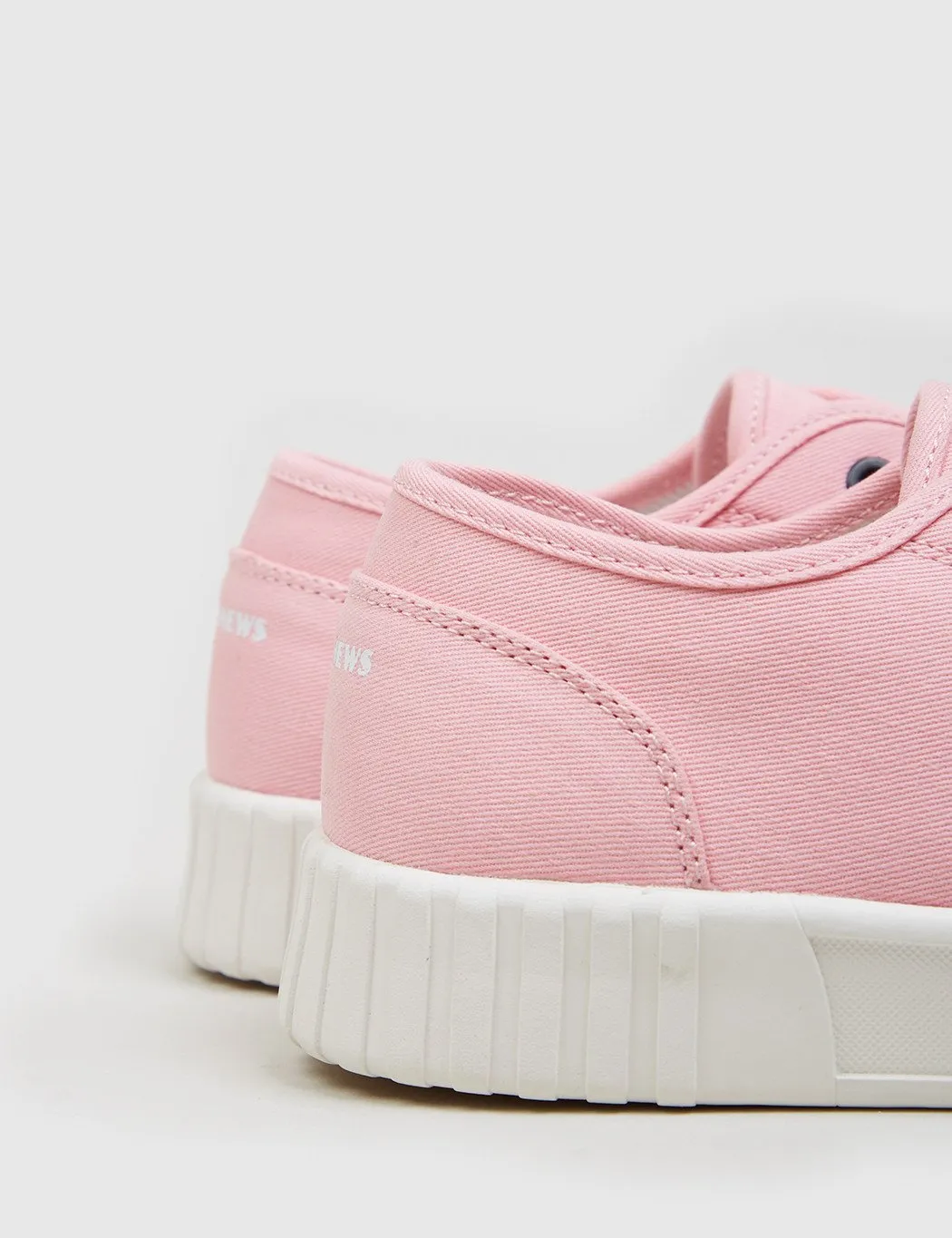 Good News Bagger Low Trainers (Canvas) - Pink