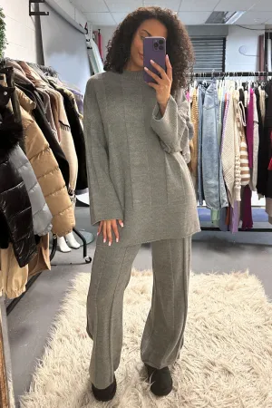 Grey Oversized Round Neck Knitted Co-ord Set - Pihu