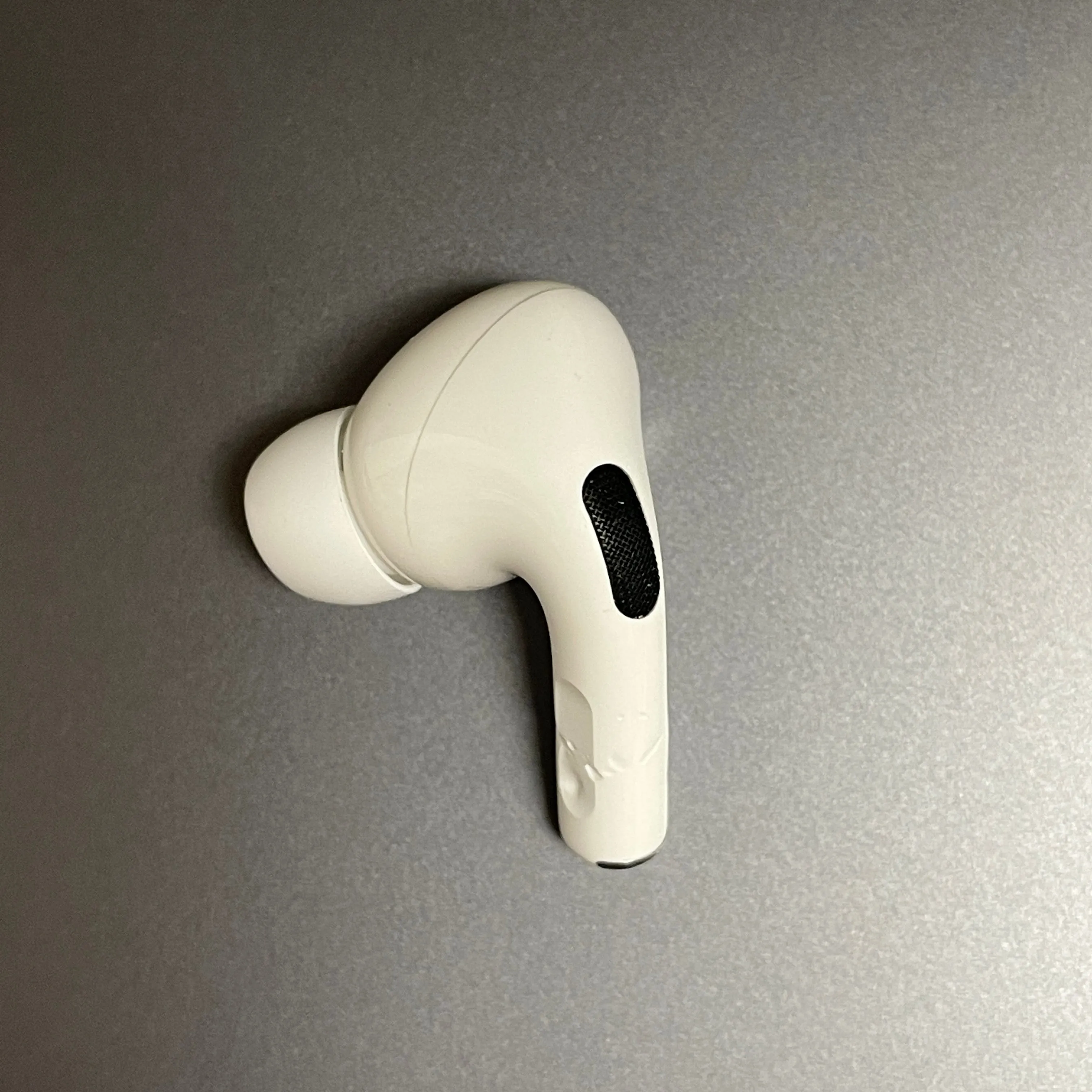 Left Replacement AirPod - Left AirPod Pro (1st Generation) - Fair Condition