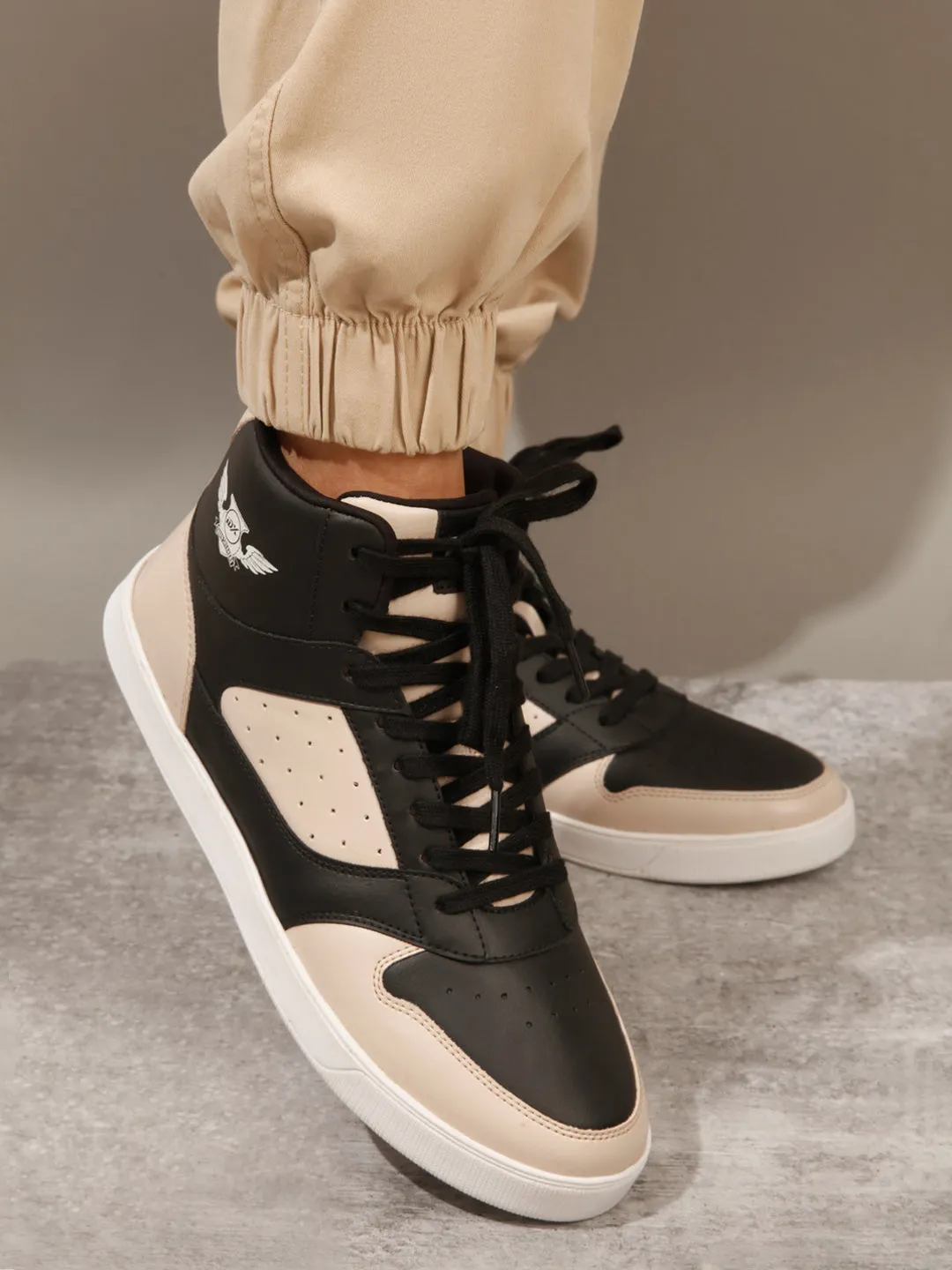 Men's Black Beige Ankle Top Lace Up Sneakers (IX6014)