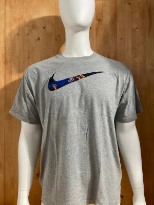 NIKE SWIM "SWOOSH" Graphic Print Adult T-Shirt Tee Shirt XL Xtra Extra Large Gray Shirt