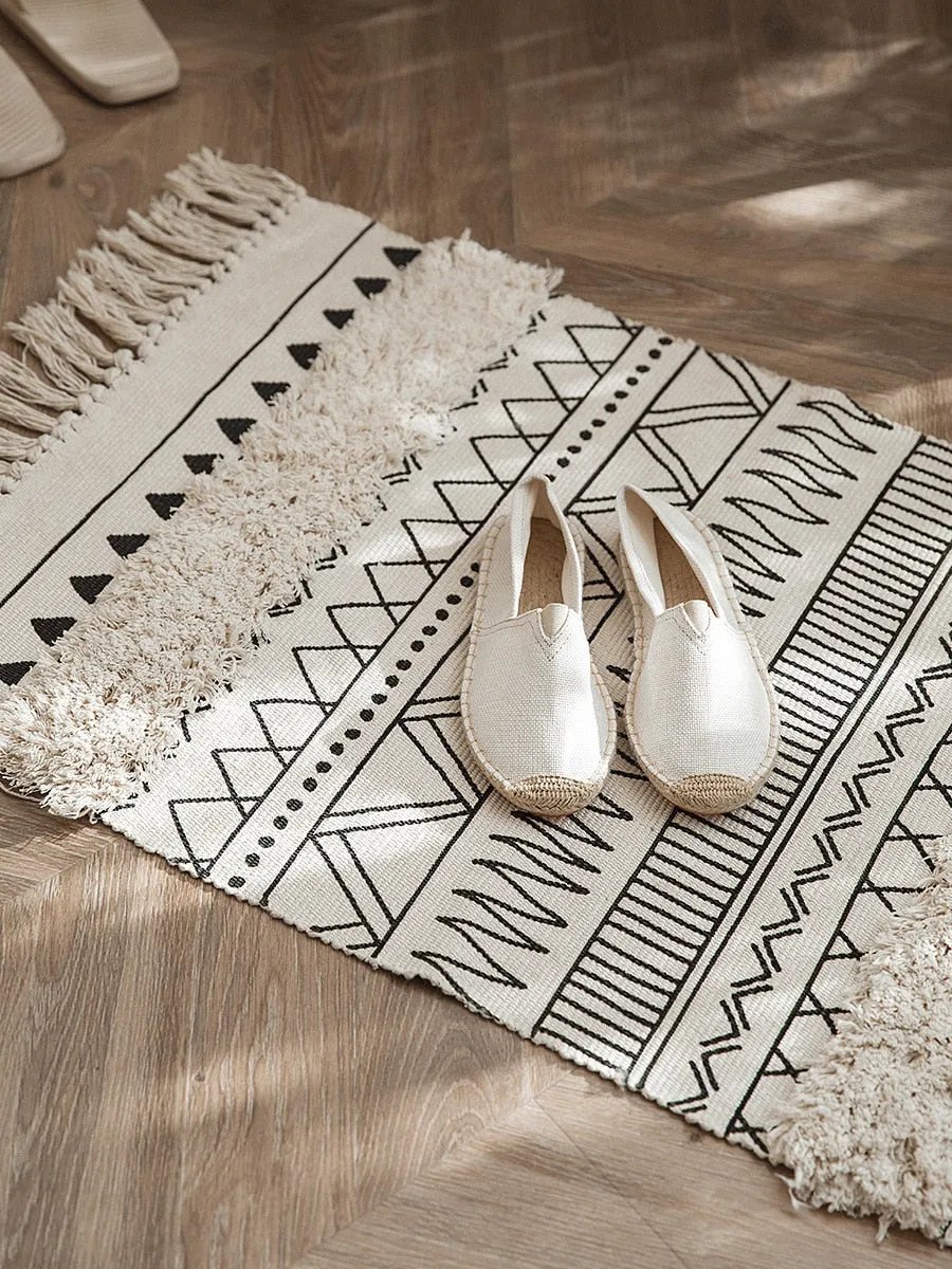 Nordic Patterned Non-Slip Tassel Doormat