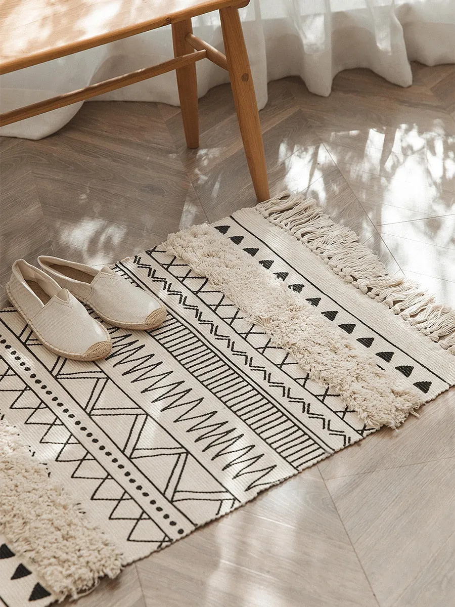 Nordic Patterned Non-Slip Tassel Doormat