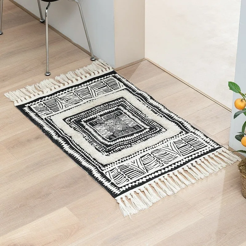 Nordic Patterned Non-Slip Tassel Doormat