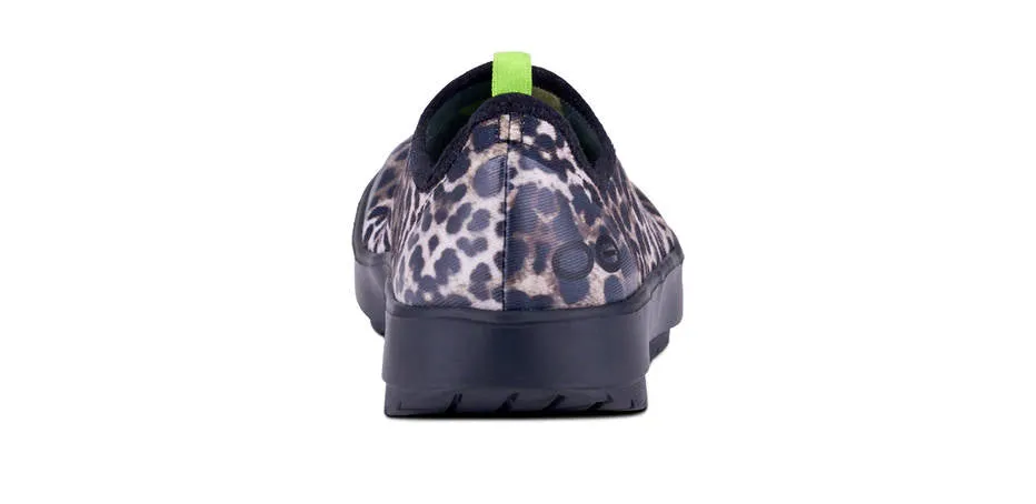 OOFOS Womens OOmg Eezee Low Black Cheetah