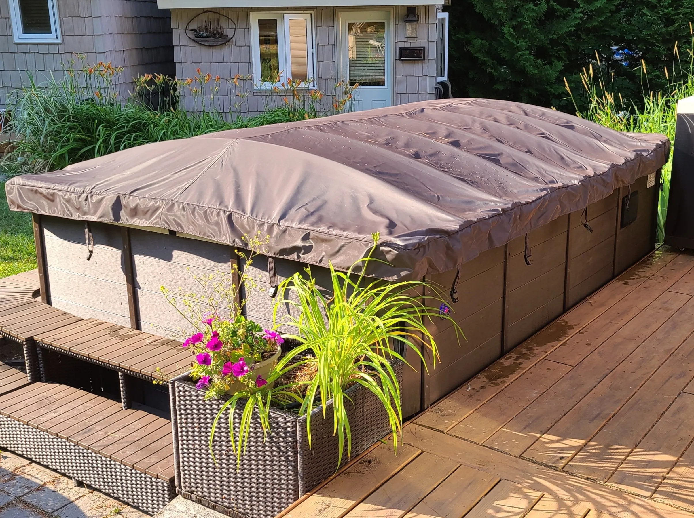 Rolling Cover - Alberta / Kingston 94.5 x 85in (240 x 216cm) - Brown