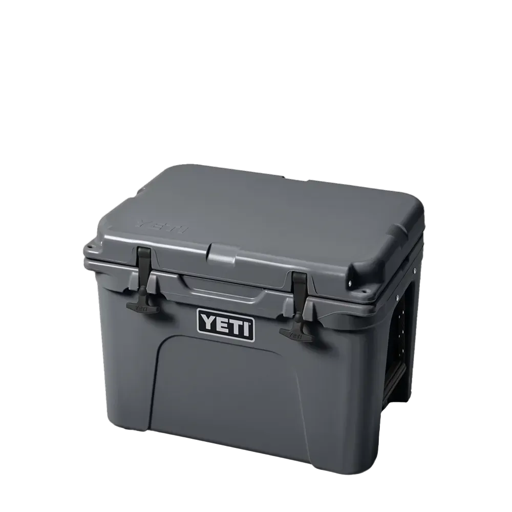 YETI Tundra 35 qt Cooler