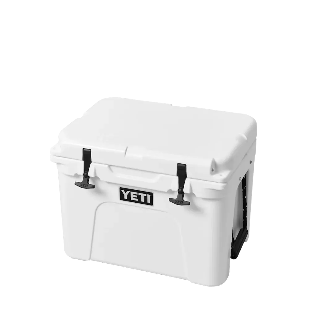 YETI Tundra 35 qt Cooler